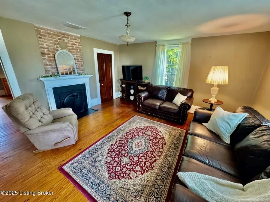 10533 Main St, Mackville, KY 40040 - Image #3