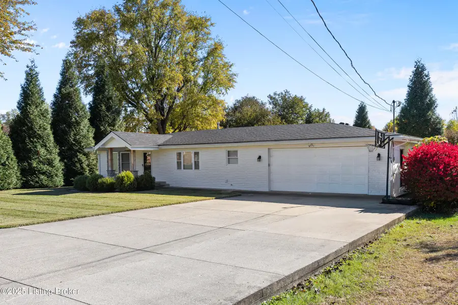 7408 Mayrow Dr, Louisville, KY 40291 - Image #2