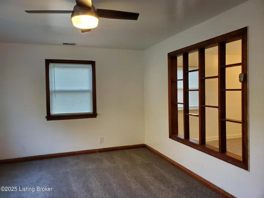 2624 Benoch Ave, Louisville, KY 40216 - Image #2