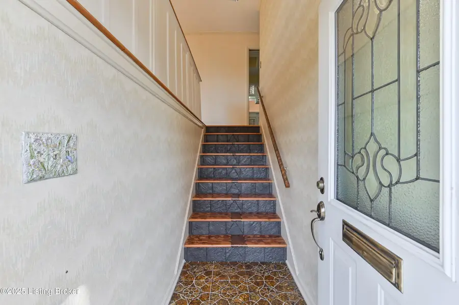 411 Trinity Hills Ln, Louisville, KY 40207 - Image #3