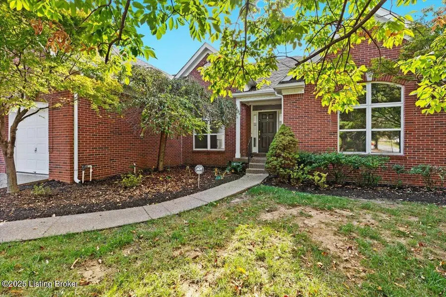9917 White Blossom Blvd, Louisville, KY 40241 - Image #2