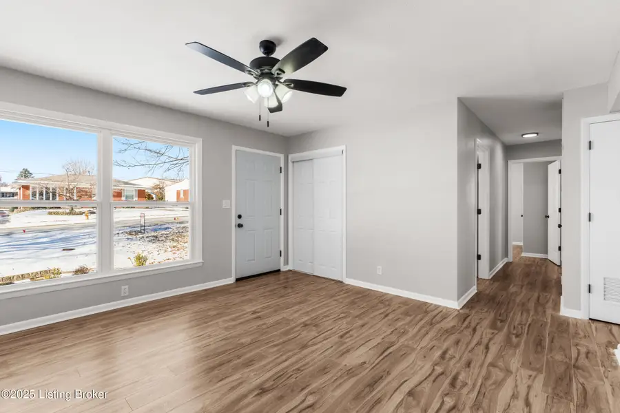 3607 Saint Edwards Dr, Louisville, KY 40299 - Image #3