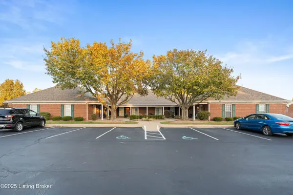 802 Garden Pointe Dr, Simpsonville, KY 40067