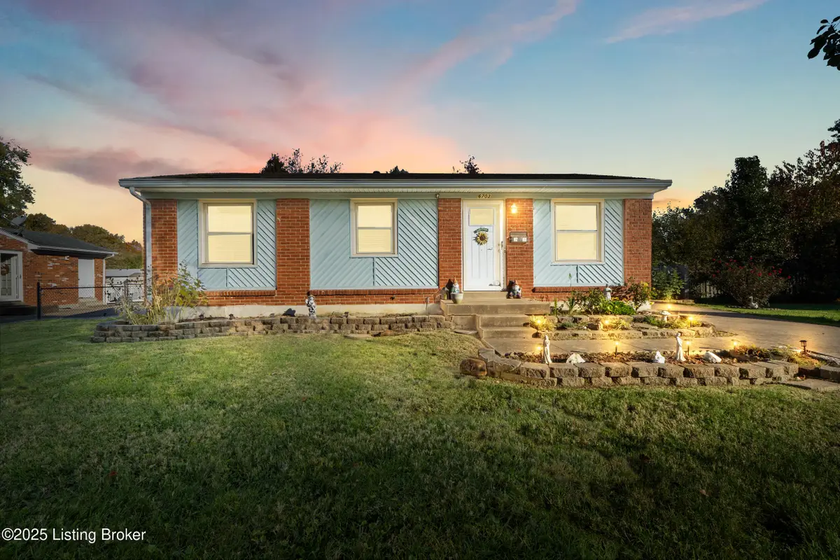 6703 Barbrook Rd, Louisville, KY 40258 - Image #1