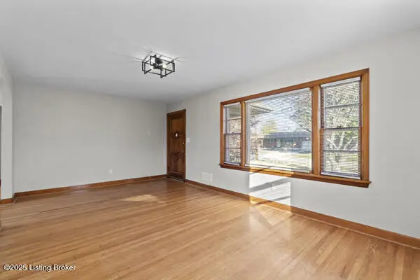 2220 Thurman Dr, Louisville, KY 40216 - Image #3