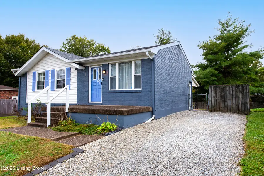 311 Oxford Ln, Louisville, KY 40229 - Image #2