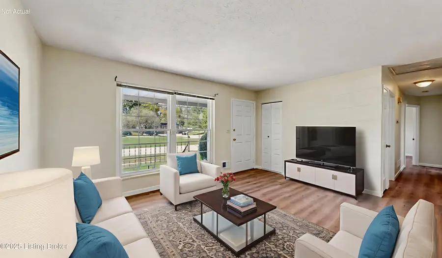 5313 Matterhorn Dr, Louisville, KY 40216 - Image #3