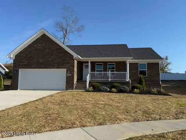 5419 Mount Holyoke Dr, Louisville, KY 40216 - Image #1