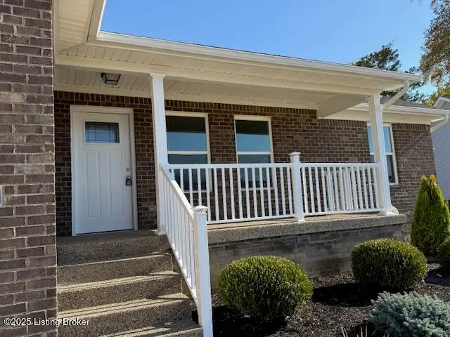 5419 Mount Holyoke Dr, Louisville, KY 40216 - Image #2