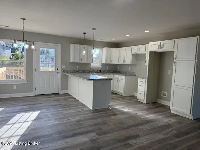 5423 Mount Holyoke Dr, Louisville, KY 40216 - Image #3