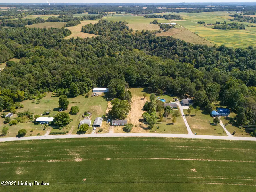 24412 Boyer Rd, New Washington, IN 47162 - Image #2