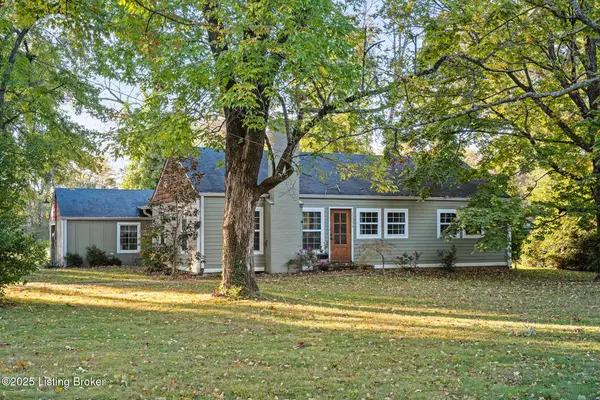 8006 Deronia Ave, Lyndon, KY 40222