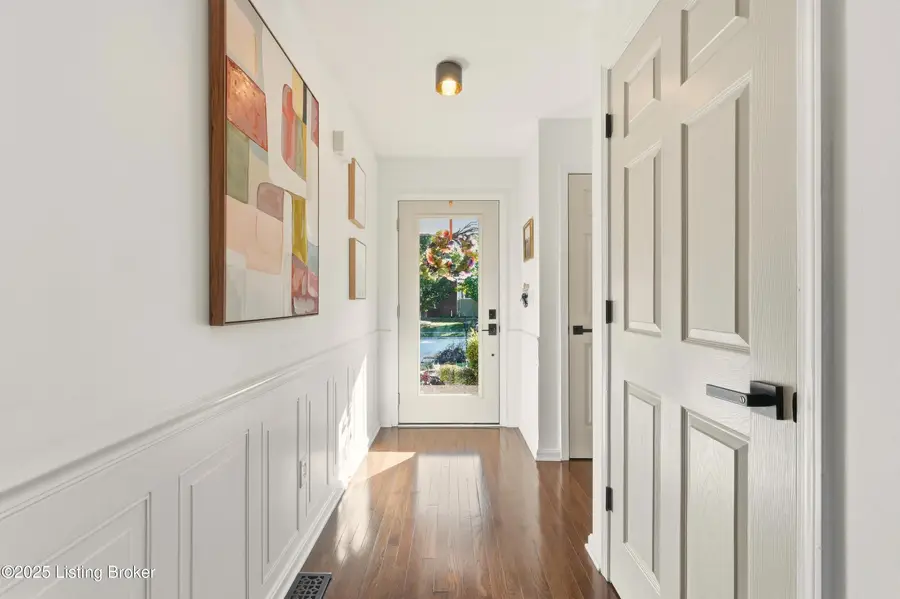 7000 Hollow Oaks Dr, Louisville, KY 40291 - Image #3