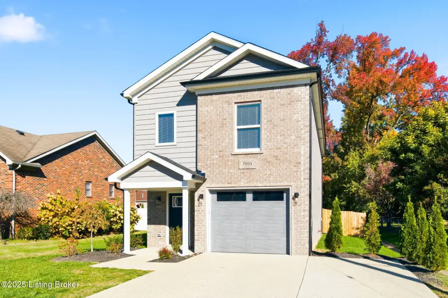 7005 Feyhurst Dr, Louisville, KY 40258 - Image #2