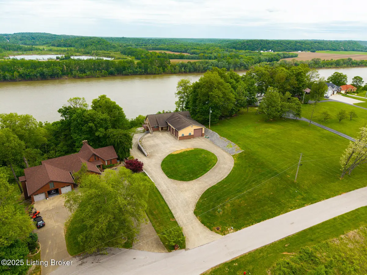 116 Lisa Dr, Brandenburg, KY 40108 - Image #1