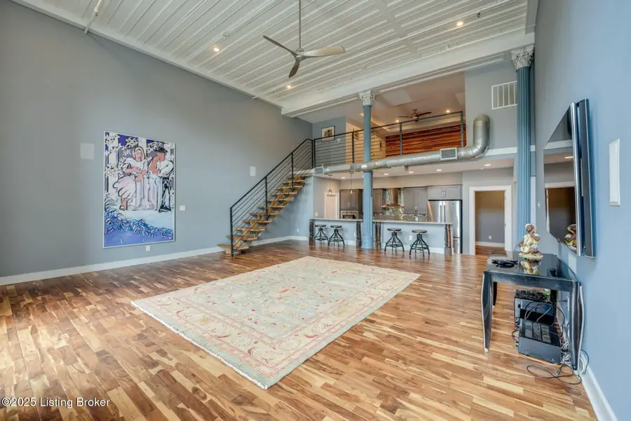 415 E Market St #UNIT 104, Louisville, KY 40202 - Image #3