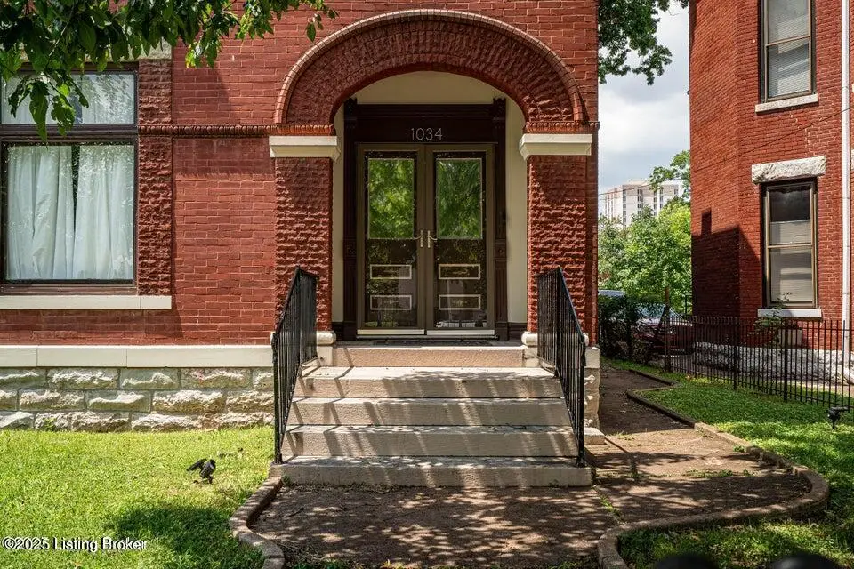 1034 S Brook St, Louisville, KY 40203 - Image #1