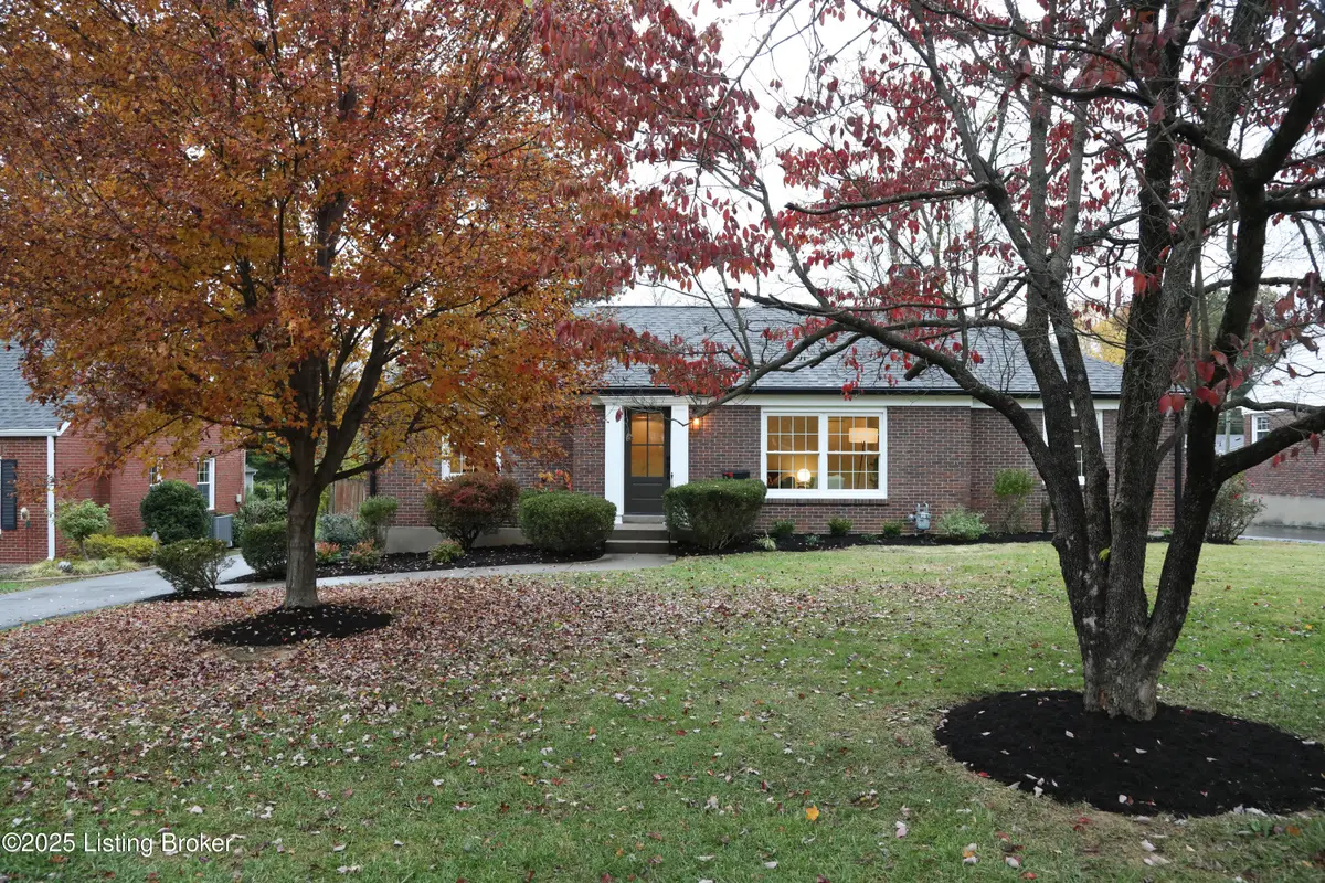 323 N Bonner Ave, Louisville, KY 40207 - Image #1