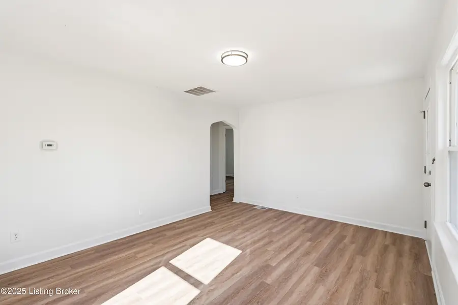 13210 Ashlawn Dr, Louisville, KY 40272 - Image #3