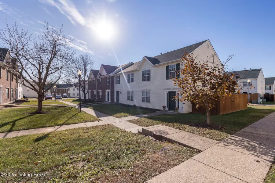 7901 Fir Green Way, Louisville, KY 40291 - Image #3