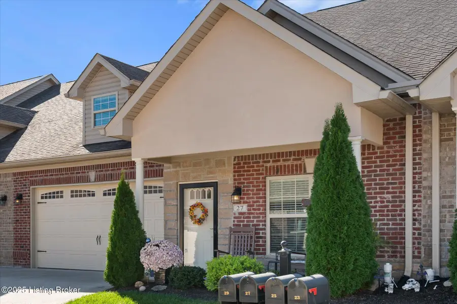27 Pheasant Glen Dr, Shelbyville, KY 40065 - Image #2