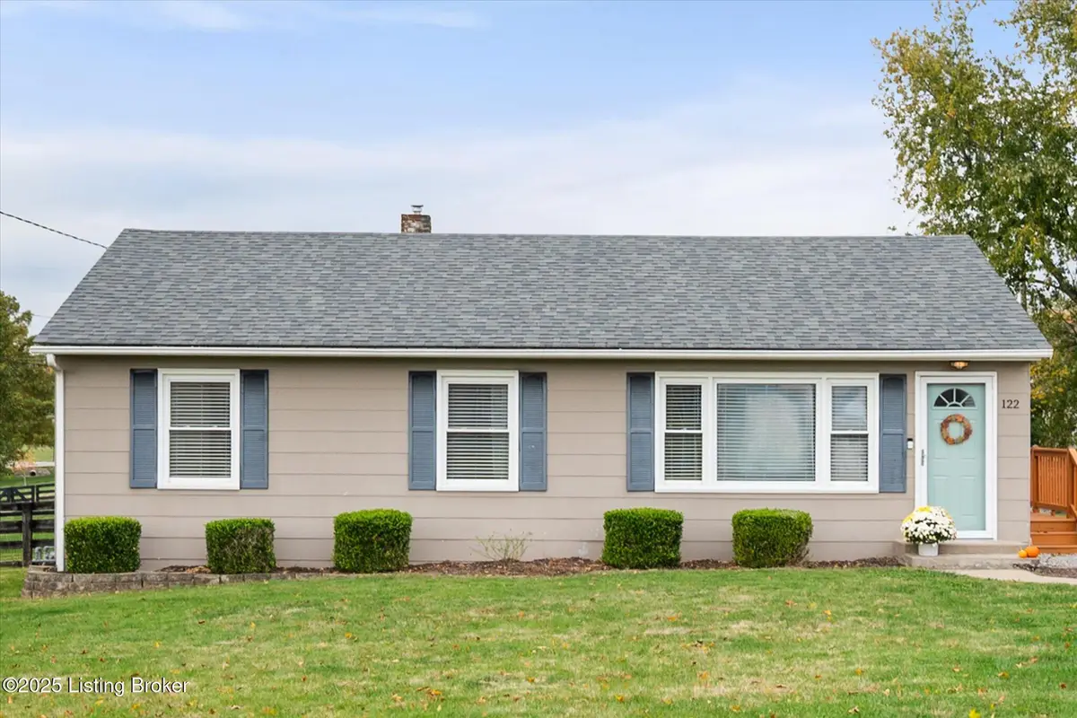 122 Cardinal Dr, Simpsonville, KY 40067 - Image #1