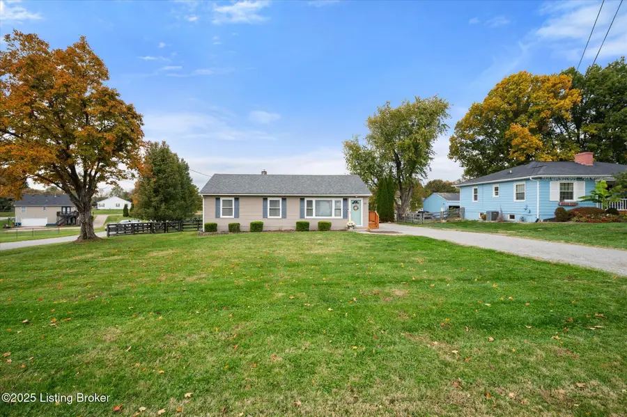 122 Cardinal Dr, Simpsonville, KY 40067 - Image #2