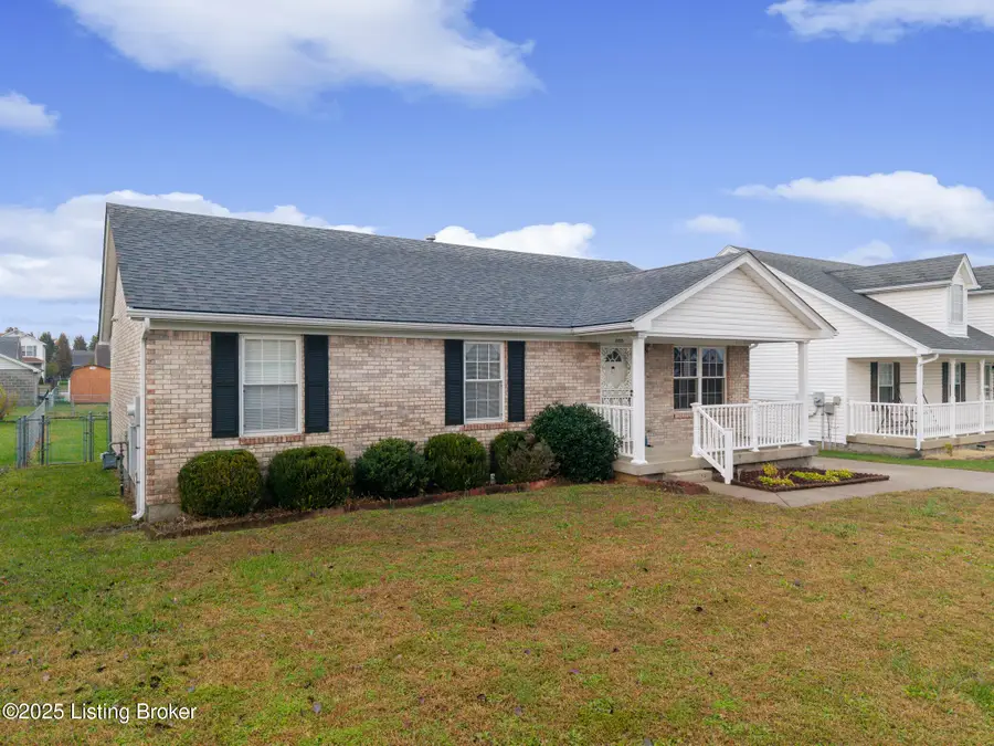 8805 Persistence Dr, Louisville, KY 40229 - Image #3