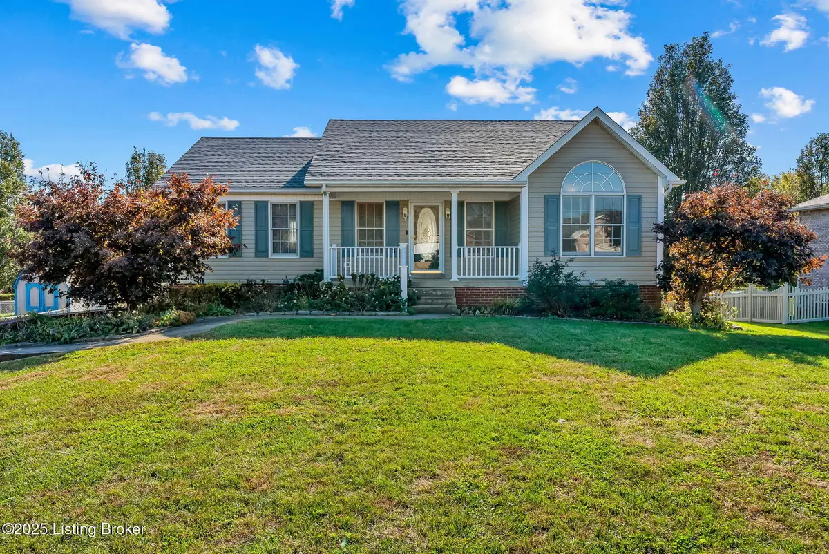 155 W Emerald Cir, Mount Washington, KY 40047 - Image #1