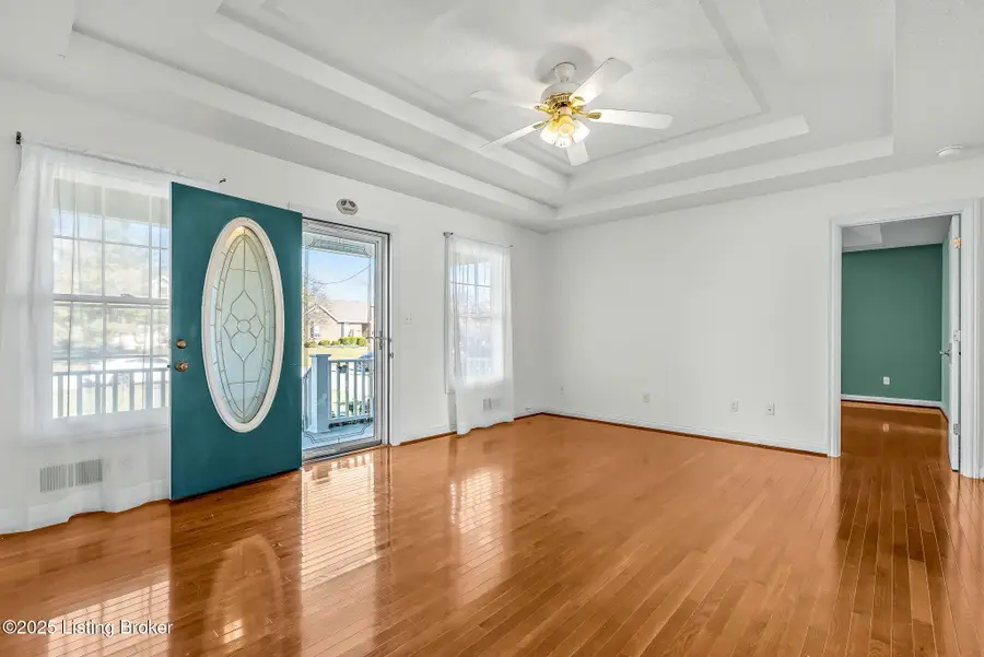 155 W Emerald Cir, Mount Washington, KY 40047 - Image #3