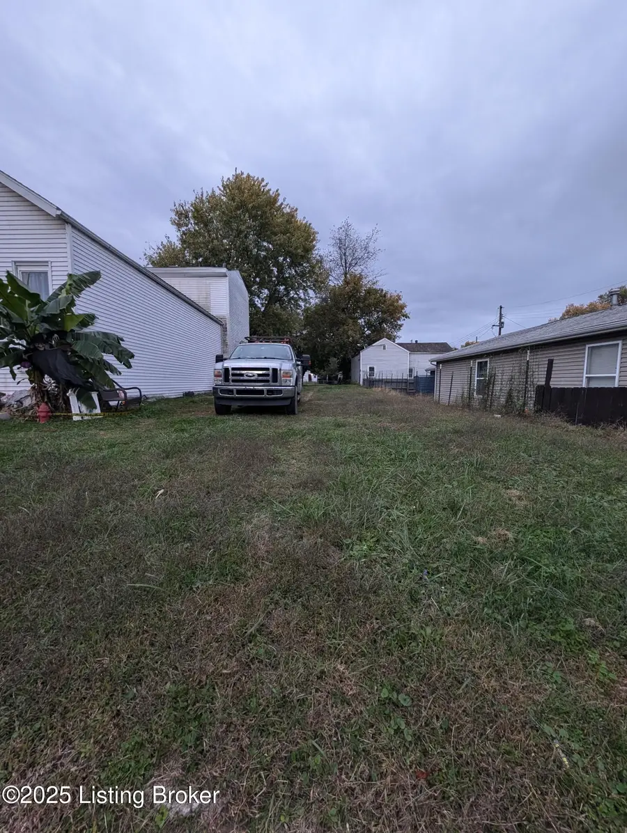 2438 Bank St, Louisville, KY 40212 - Image #2