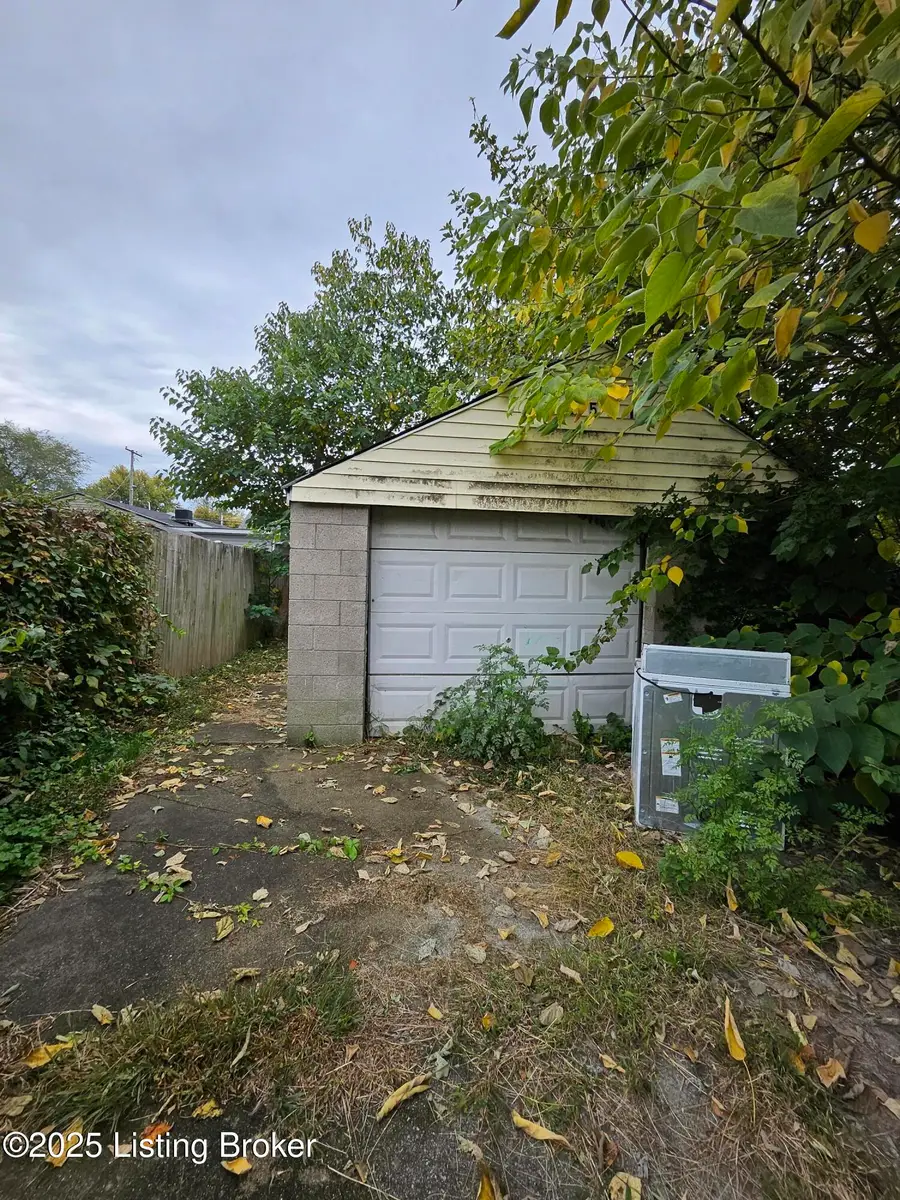 2511 Bank St, Louisville, KY 40212 - Image #3