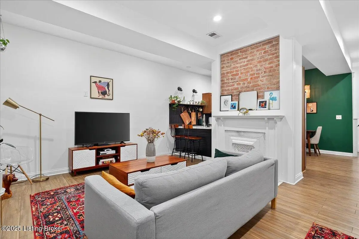 417 Camp St, Louisville, KY 40203 - Image #1