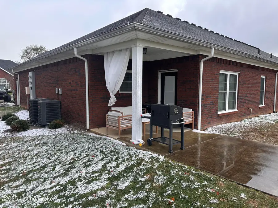 112 Garden Dr, Bardstown, KY 40004 - Image #2