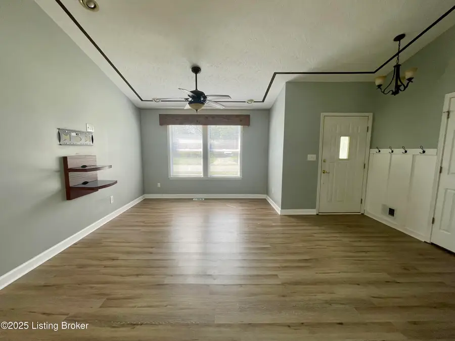 7803 Texlyn Ct, Louisville, KY 40258 - Image #2