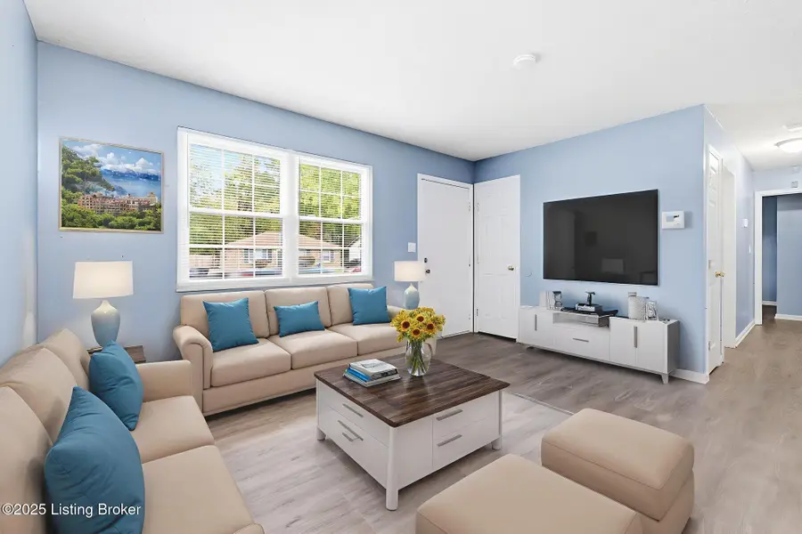 6217 Jeffrey Dr, Louisville, KY 40258 - Image #3