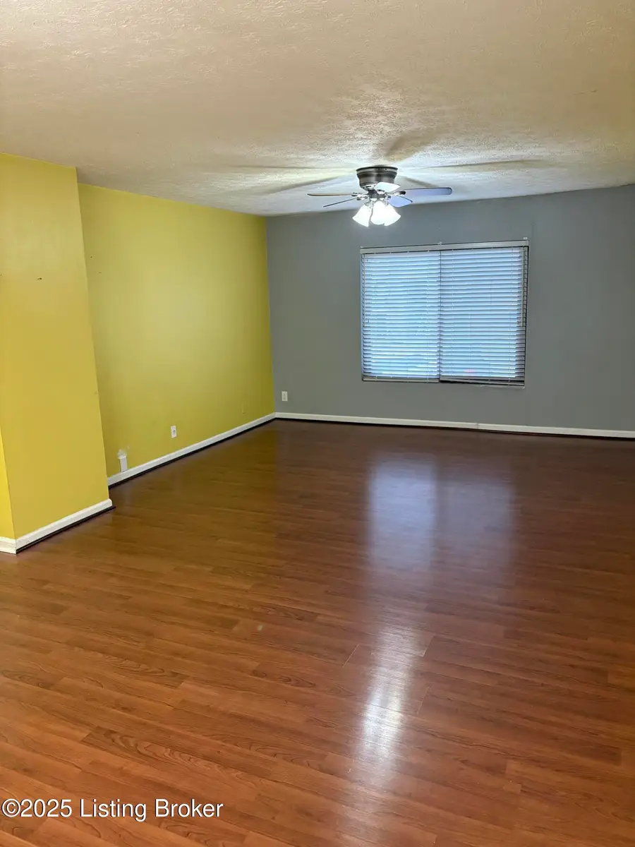 7008 Wildwood Cir #63, Louisville, KY 40291 - Image #3