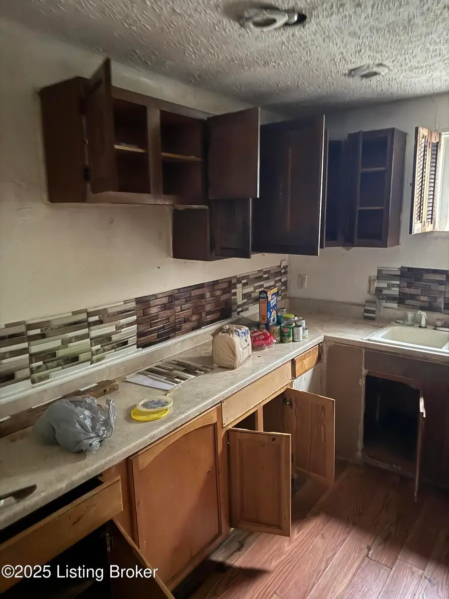 3817 Vermont Ave, Louisville, KY 40211 - Image #3