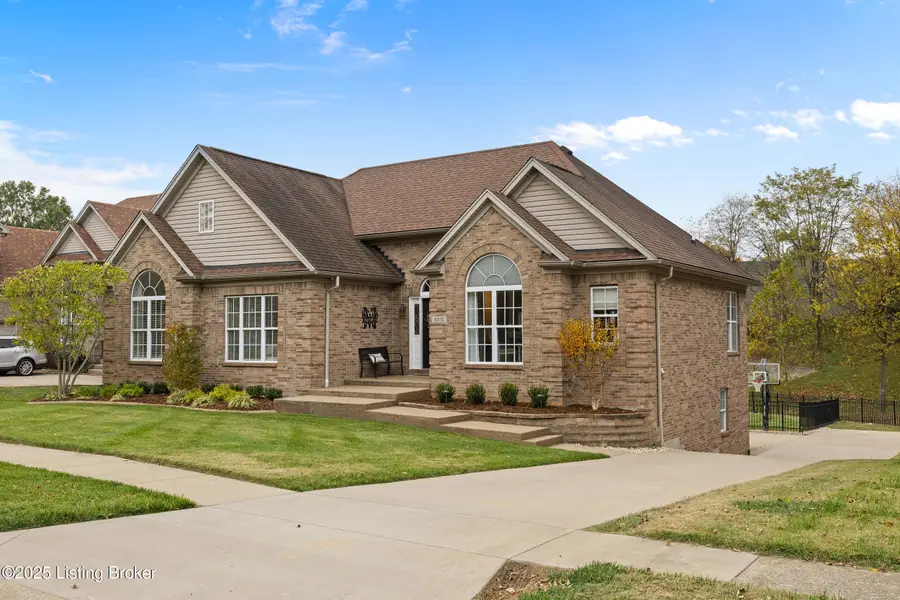 4010 Rivulet Ln, Louisville, KY 40299 - Image #2