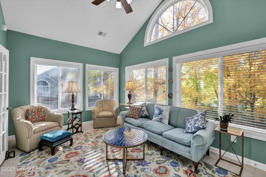 14400 Troon Dr, Louisville, KY 40245 - Image #2