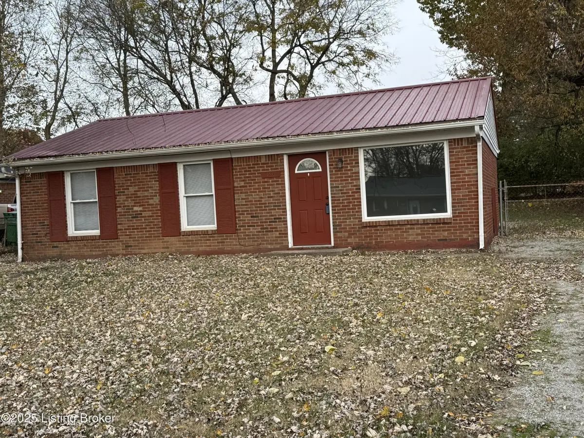 160 Dewberry Rd, Louisville, KY 40229 - Image #1