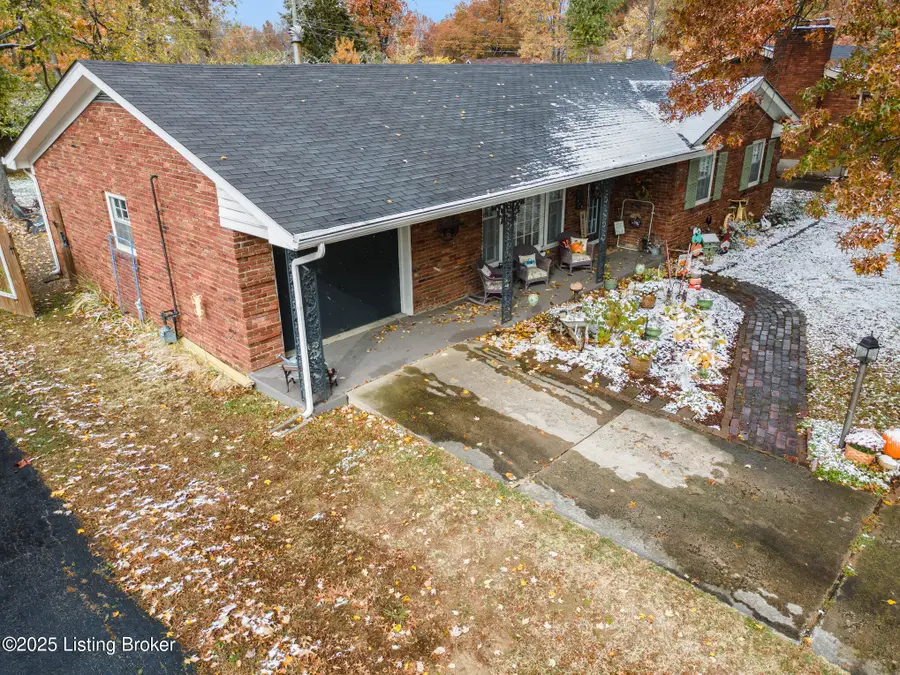 1807 Janlyn Rd, Jeffersontown, KY 40299 - Image #2