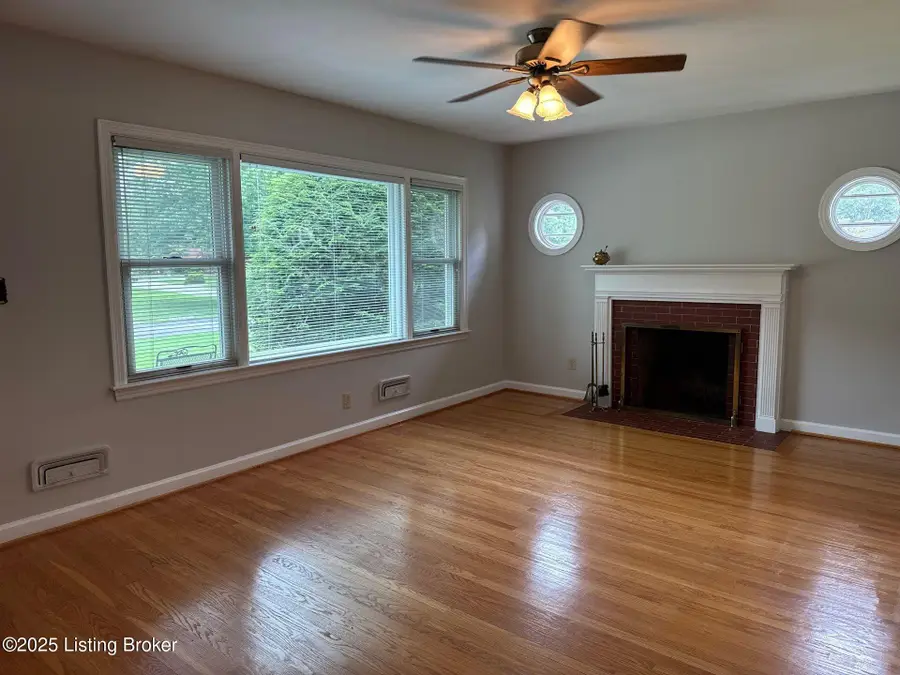 4305 Darbrook Rd, Louisville, KY 40207 - Image #3