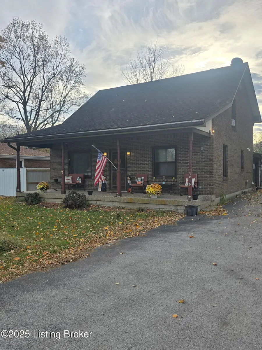 3774 E Blue Lick Rd, Louisville, KY 40229 - Image #2