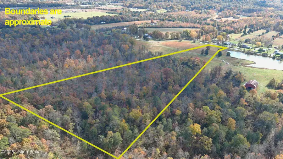 986 Pumpkin Rd, Shepherdsville, KY 40165 - Image #3