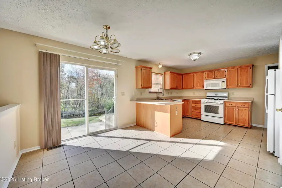2163 Bluegrama Dr, Burlington, KY 41005 - #3