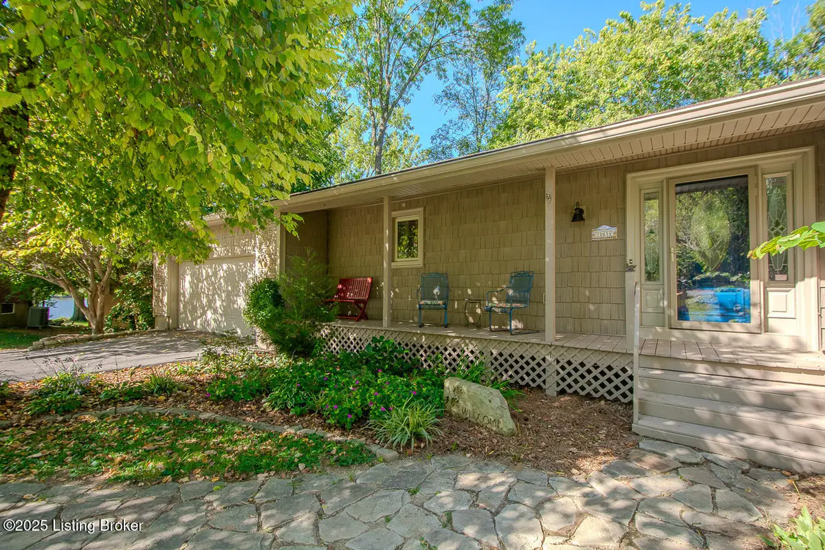 1603 Pleasure Cove Dr, La Grange, KY 40031 - Image #1