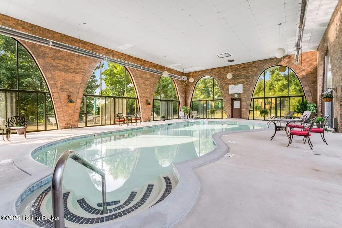 1602 Gardiner Ln #222, Louisville, KY 40205 - Image #1