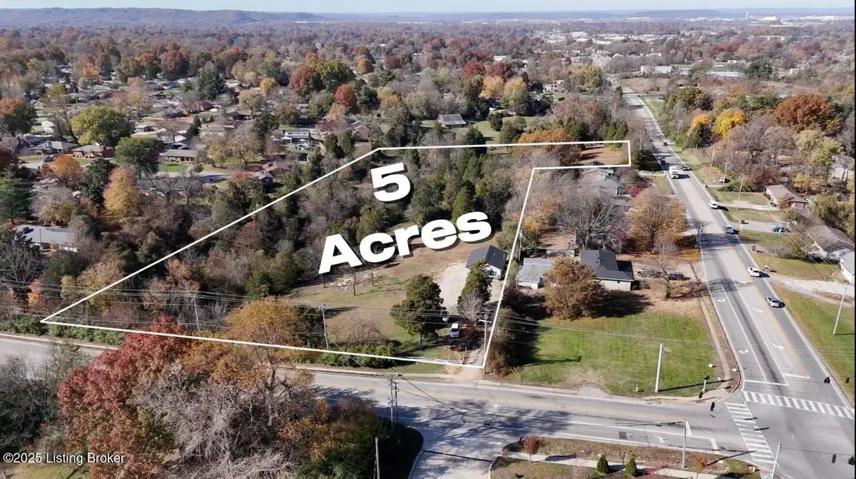 7704 Smyrna Pkwy, Louisville, KY 40228 - Image #1