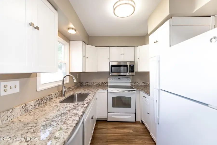622 Cambridge Station Rd, Louisville, KY 40223 - Image #3